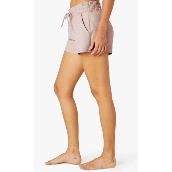 BEYOND YOGA SD5060 Women Sz Small CHAI/TAUPE WORKED UP SHORTS - Picture 3 of 7
